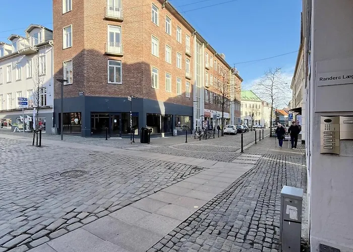Luxury - Free Private Parking Apartmán