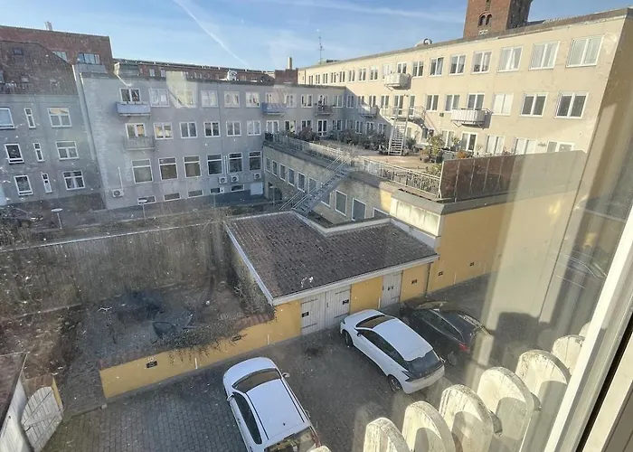 Luxury - Free Private Parking *
